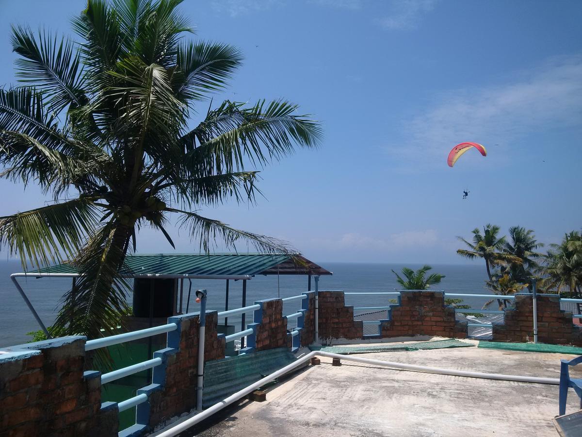 Mother Palace Beach Resort Varkala Buitenkant foto